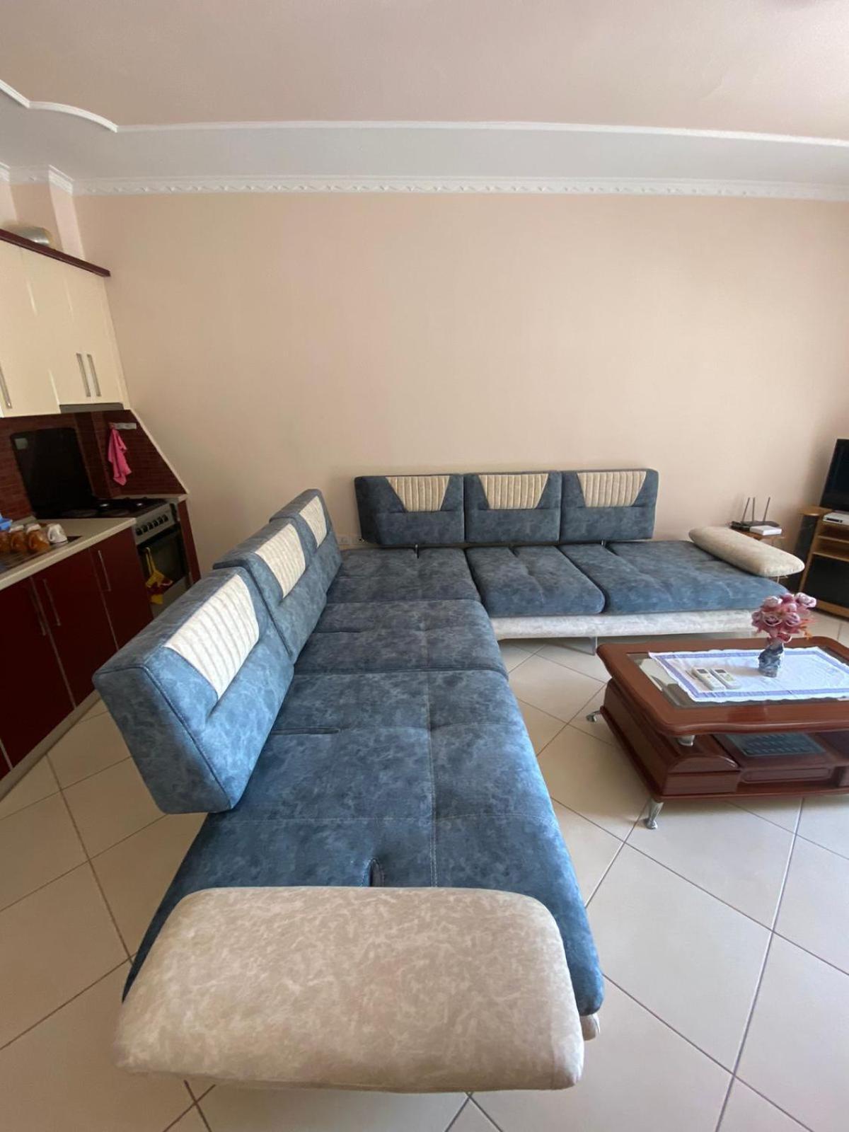 Saimir Apartaments فلورا المظهر الخارجي الصورة